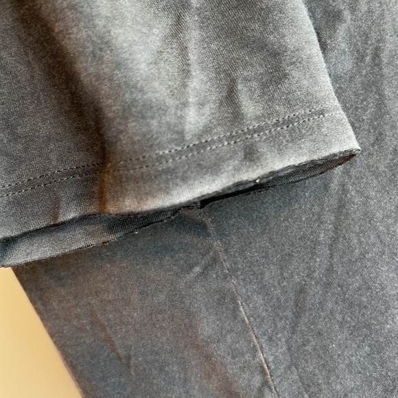 NWT Cable & Gauge V-Neck short sleeves T Shirt SZ-S - Picture 7 of 14